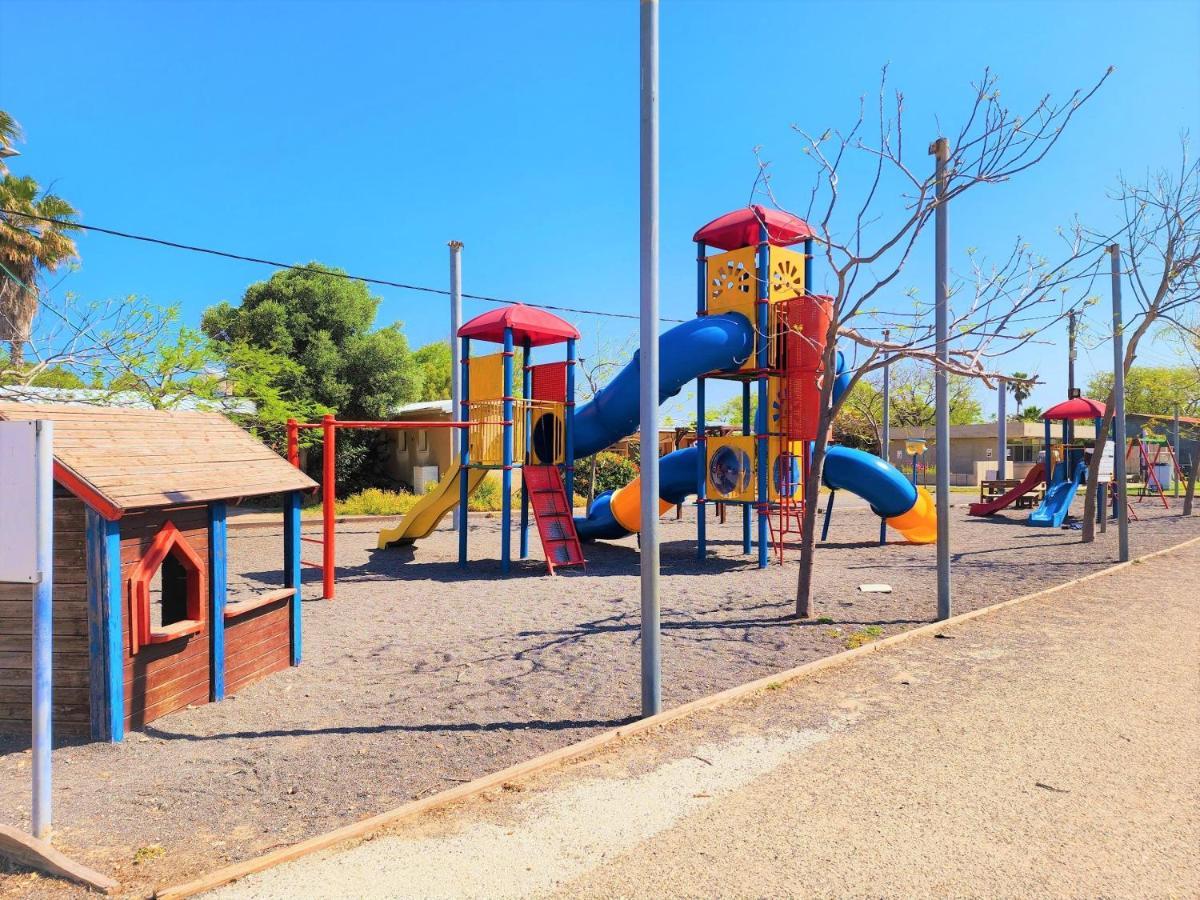 Nachsholim Kibbutz Country Lodging Нахшолім Екстер'єр фото